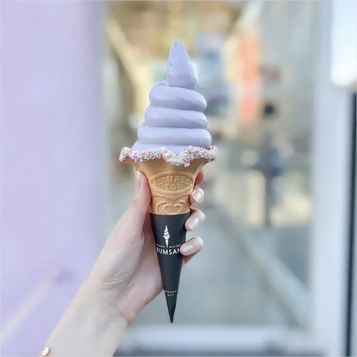 Carta da regalo cono di cialda gelato